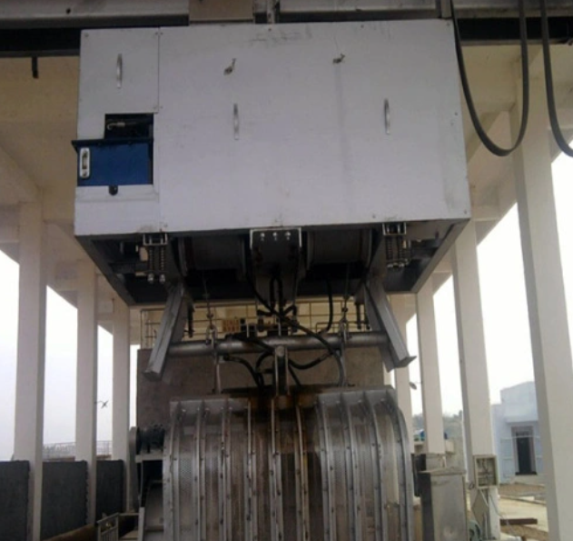 Suspended Mobile Hydraulic Grab Screen